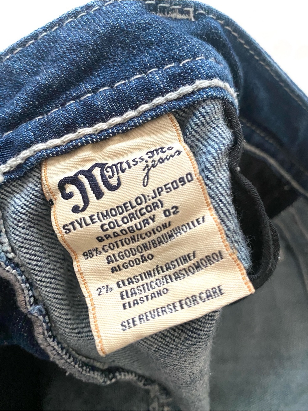 Miss Me Cut Off Jean Shorts Darker Wash Boot Cut Raw Hem Size 30 - Picture 5 of 13